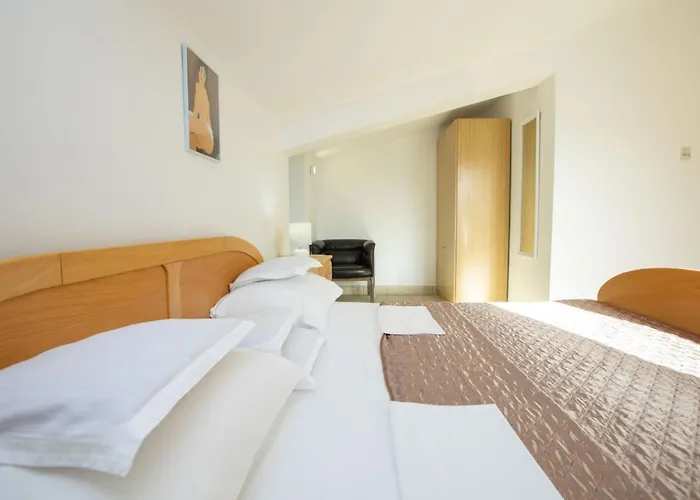 In By Interhome *